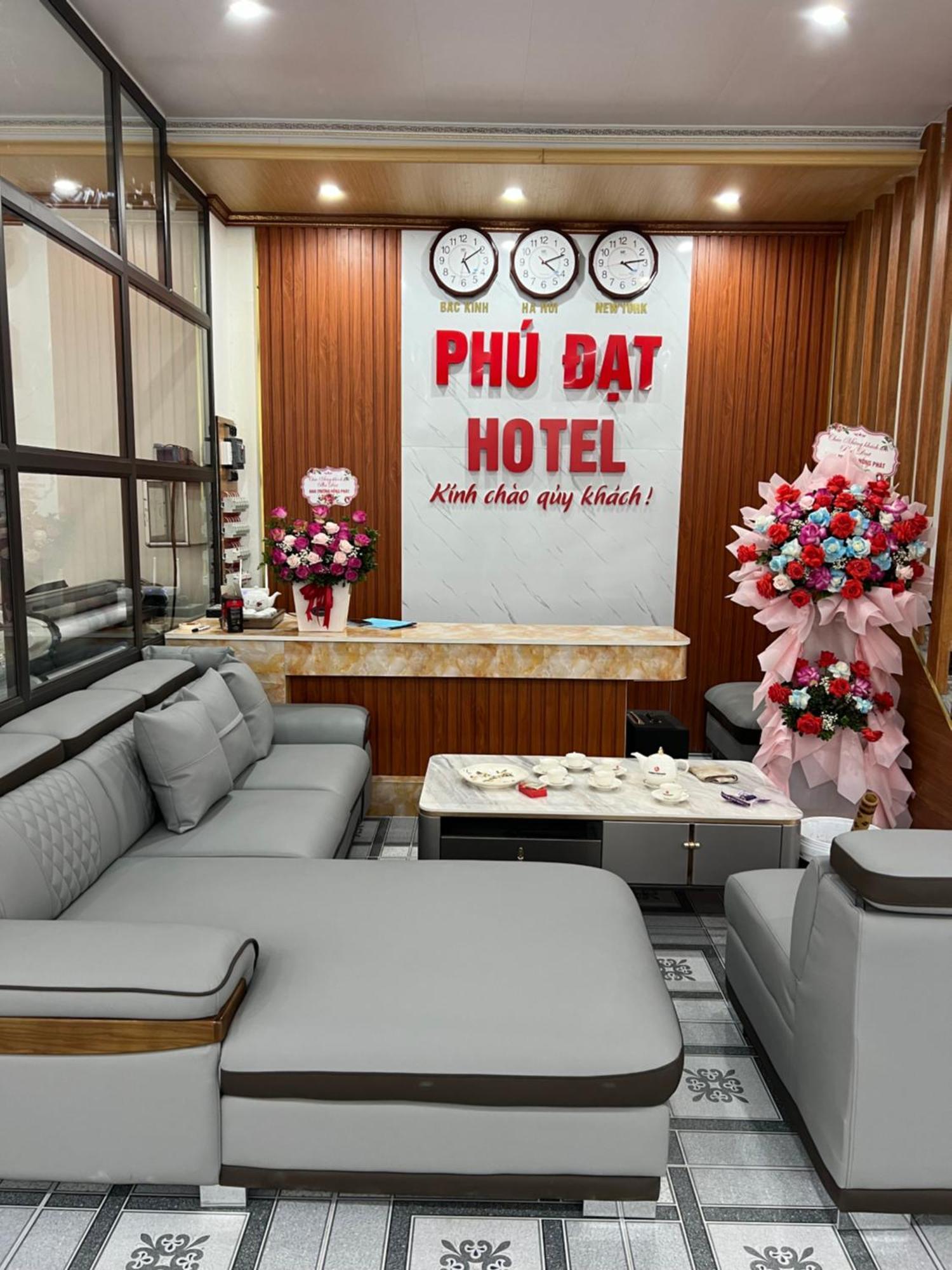 Phu Dat Hotel Đồng Văn Esterno foto