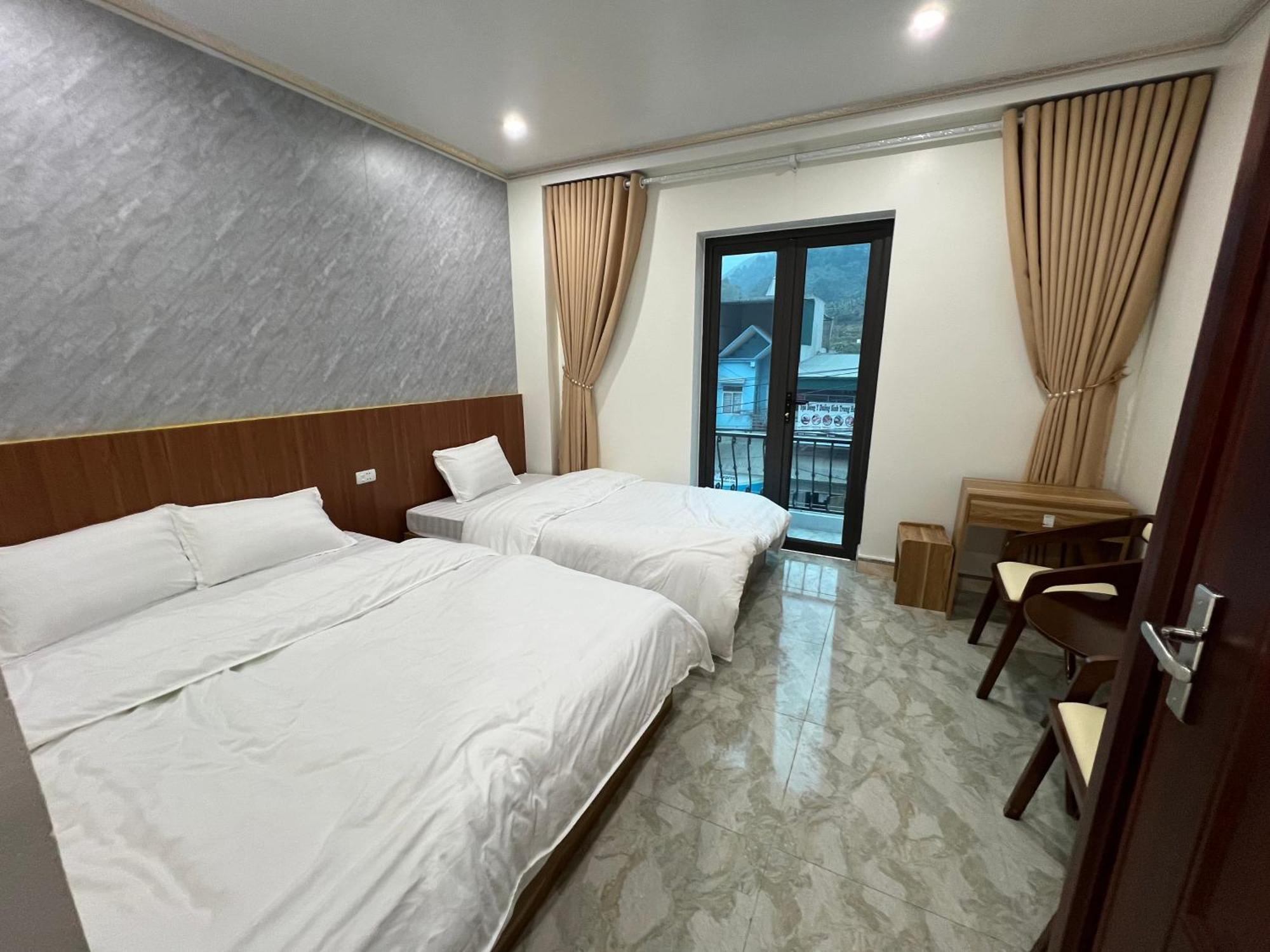 Phu Dat Hotel Đồng Văn Esterno foto